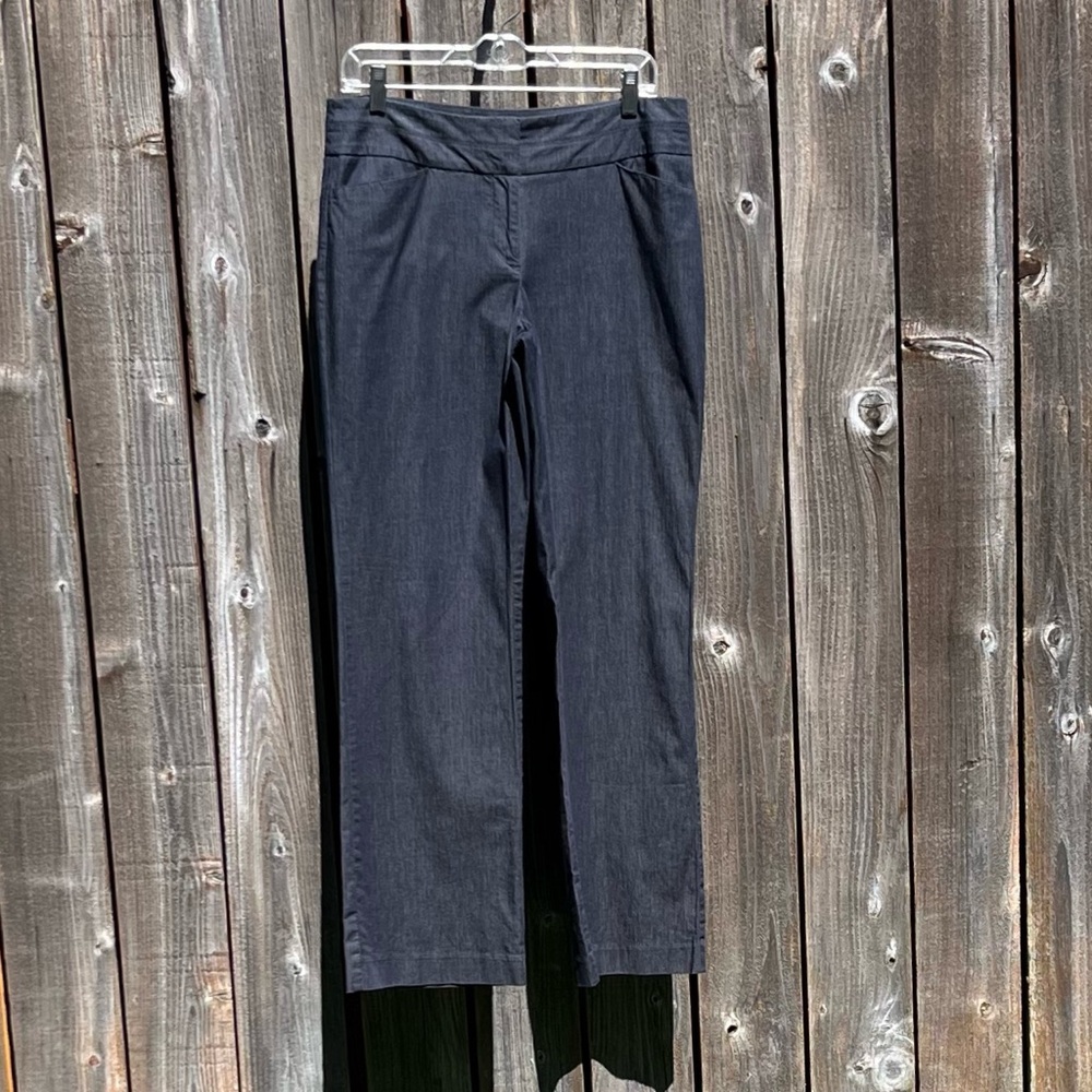 Loft blue original straight leg pants size 6